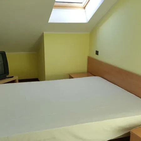 Apartamento Piazza Aldo Moro Mansarda