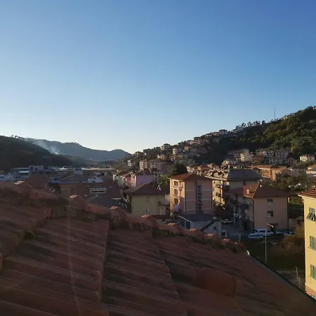 Piazza Aldo Moro Mansarda * Casarza Ligure